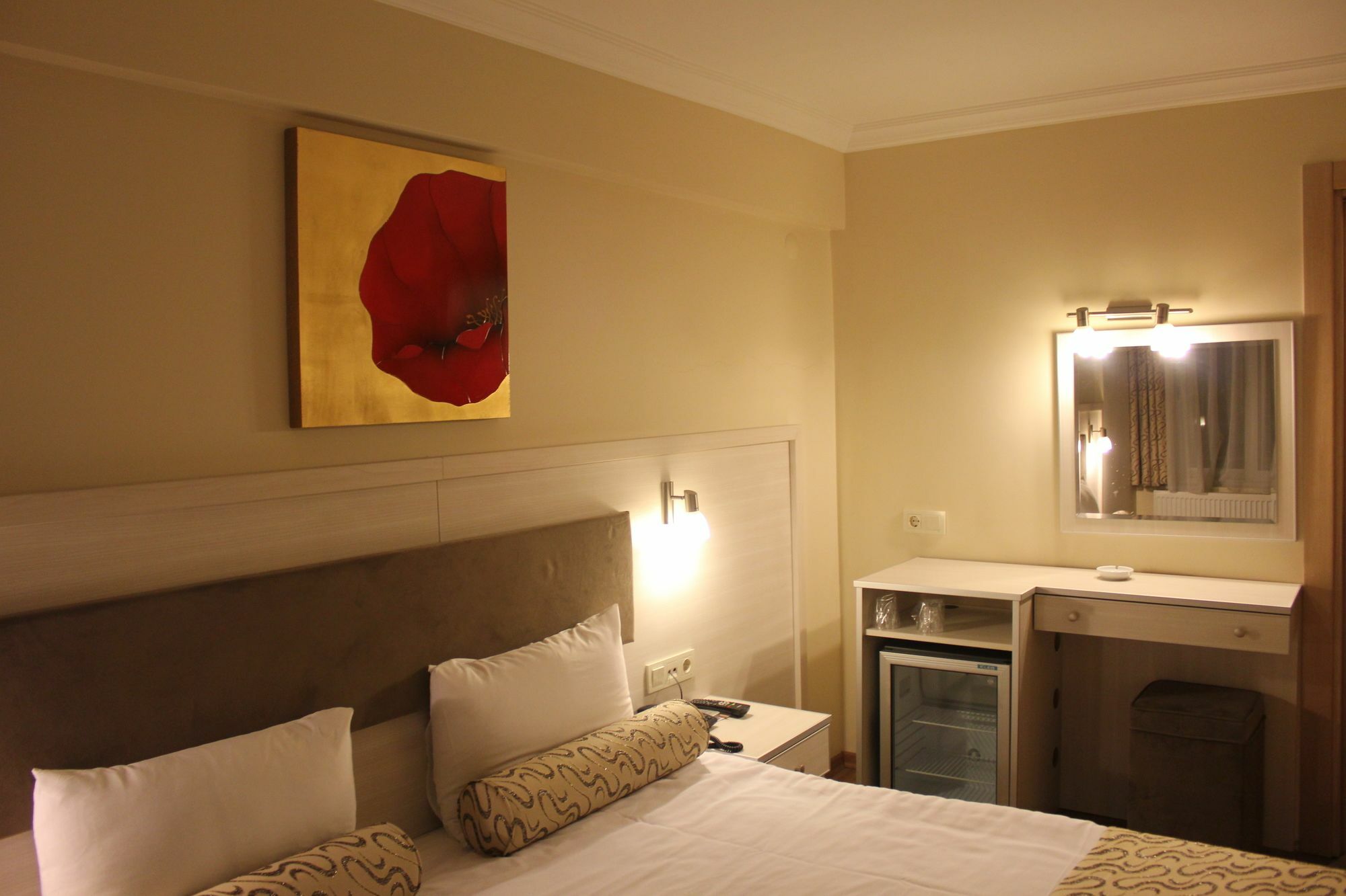 איזמיר Grand Zeybek Hotel מראה חיצוני תמונה