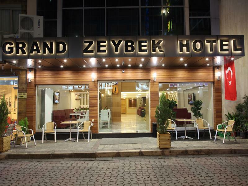 איזמיר Grand Zeybek Hotel מראה חיצוני תמונה