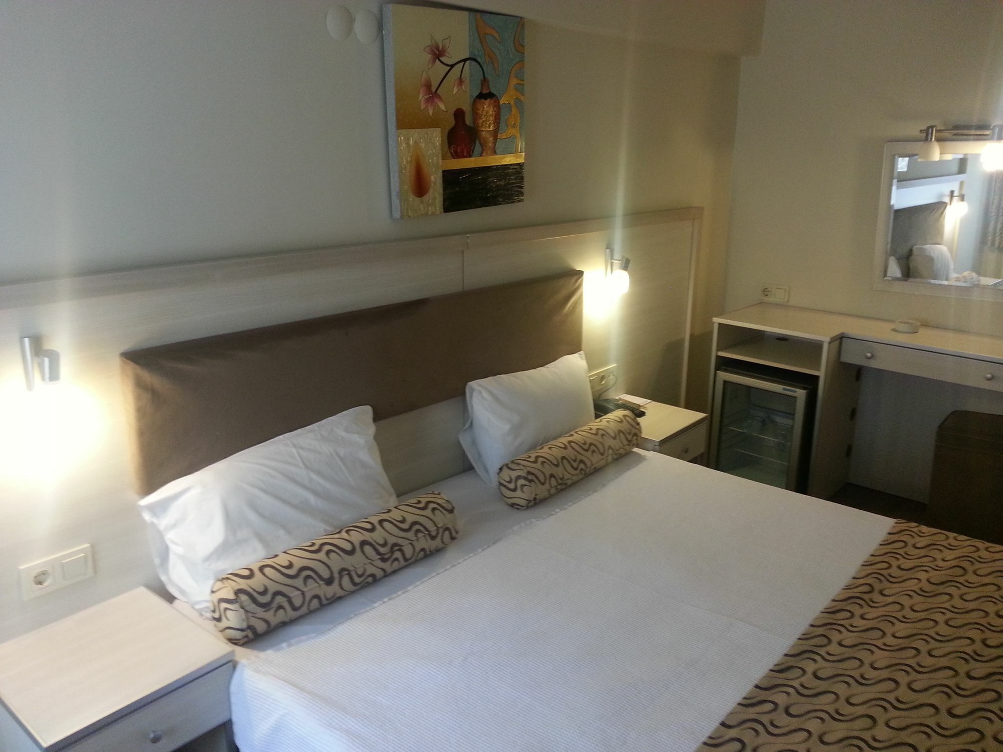 איזמיר Grand Zeybek Hotel מראה חיצוני תמונה